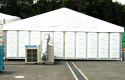 �e���g�ł̐ݒu��- ��^�G�A�R���i10�n�́j