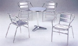 �A���~�J�t�F�Z�b�g�@ �����^��